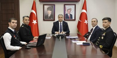 Vali Mustafa Yavuz başkanlığında düzensiz göçle mücadele toplantısı