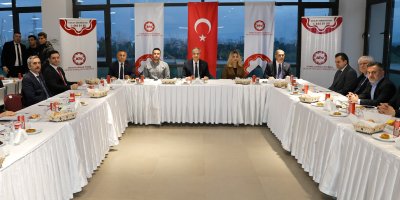 AK Parti Adana İl Başkanı Tamer Dağlı, ATÜ’nün iftar programına katıldı