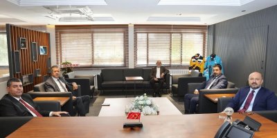 Karataş heyetinden İl Sağlık Müdürü Nacar’a ziyaret