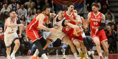 12 dev adam Sırbistan karşısında tur için sahada