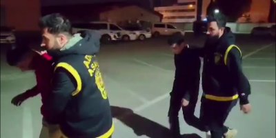 PVC ustasını öldüren 15 yaşındaki tetikçi ve motosikleti süren yaşıtı tutuklandı