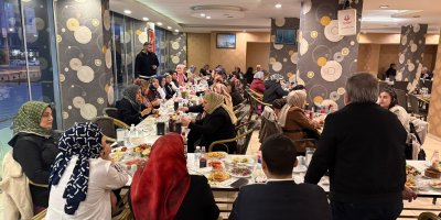 AK Parti Yüreğir Kadın Kolları Sancaklı'nın İftar Sofrasında buluştu