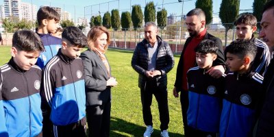 Seyhan Belediyespor U-14 Takımı Türkiye Şampiyonası İçin Konya’ya Uğurlandı