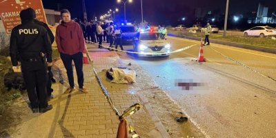 Adana'da belediye otobüsüyle çarpışan motosiklet sürücüsü genç, hayatını kaybetti