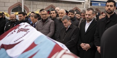 Orhan Kaynak’a veda: Futbol camiası cenazede bir araya geldi