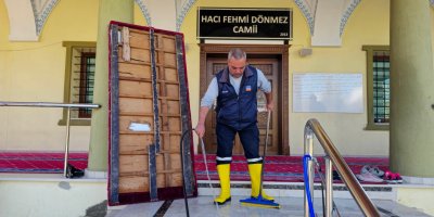 Çukurova'da camiler bayrama hazırlanıyor