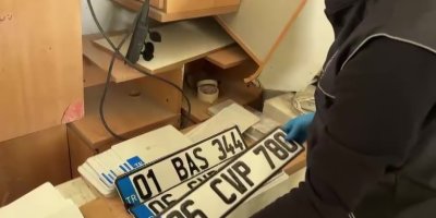 Adana’da sahte plaka atölyelerine operasyon: 4 kişi tutuklandı