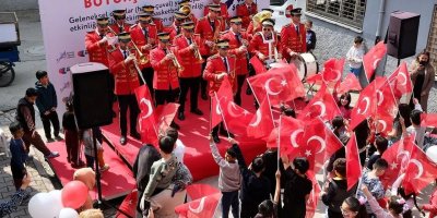 Oyun, Müzik, Eğlence: Çocuklar için unutulmaz gün