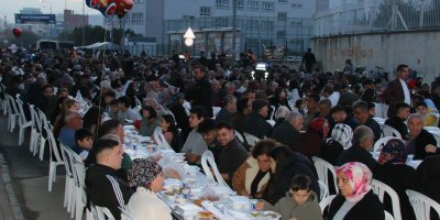 Şehit aileleri ve gaziler, iftarda bir araya geldi