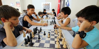 Seyhan’da öğrenciler satranç turnuvasında buluşacak