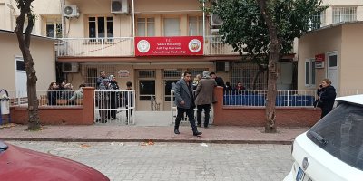 Adana'da yol kesip bıçakla saldırdılar: 17 yaşındaki çocuk öldü, 2 ağabeyi yaralandı