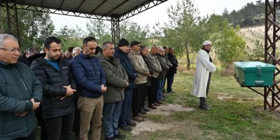 Kozan’daki kazada hayatını kaybeden İlknur Anaç toprağa verildi
