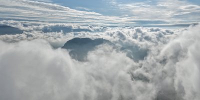 Bulutlar Kozan Kalesi’nde dans etti, ortaya masalsı görüntüler çıktı