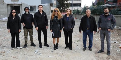 Aldıkları daireler yıllardır bitmeyen mağdurlar inşaat önünde eylem yaptı