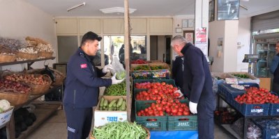 Ceyhan’da manavlara sıkı denetim