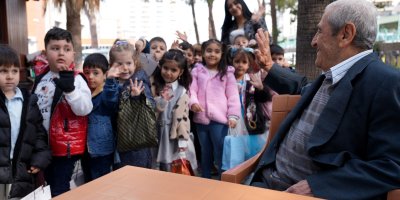 Çukurova’da miniklerden yaşlılara anlamlı ziyaret