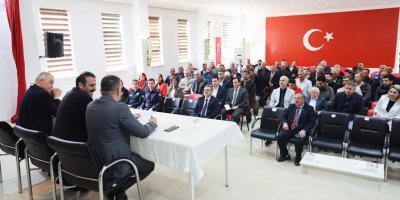 Karaisalı’da muhtarlar toplantısında mahallelerin sorunları ele alındı