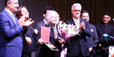 Uluslararası Tiyatro Festivali’nde, "Yaşam Boyu Başarı Ödülü" sahibini buldu