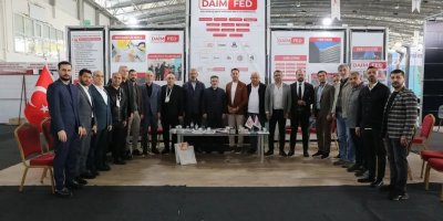 AK Parti İl Başkanı Dağlı fuarda sektör temsilcileriyle buluştu