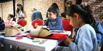 Adana’da tiyatro festivali çocukları sanatla buluşturuyor