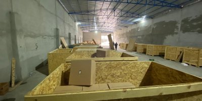 Makaronları sandık içine gizleyip montajladılar