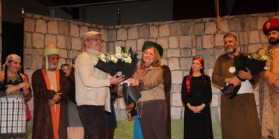 Yüreğir’de Pir Sultan Abdal oyunu sahnelendi