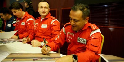 Türk Yıldızları, gençlere tecrübelerini anlattı