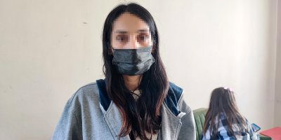 Şiddet mağduru kadın iki çocuğuyla yaşam mücadelesi veriyor