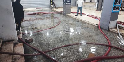 Adana'da iş hanını 27 yıldır su basıyor