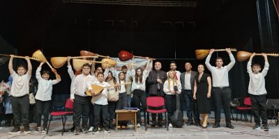 Bağlama kursiyerlerinin vermiş olduğu Halk Müziği konseri büyük ilgi topladı