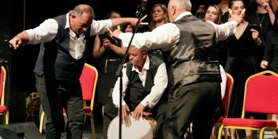 Seyhan’da müzik ziyafeti: Türkülerle dolu gece