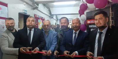 Kozan’da eğitime yatırım: Remzi Oğuz Arık Ortaokulu’na konferans salonu açıldı