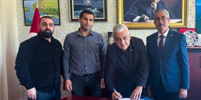 Karataş Belediyesi’nde toplu iş sözleşmesi imzalandı