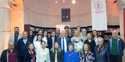 Adana’da “İçimizdeki Ben” söyleşisi yoğun ilgi gördü