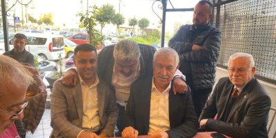 Emrah Kozay ve  Zeydan Karalar Huzurevleri Mahallesi’nde vatandaşlarla buluştu