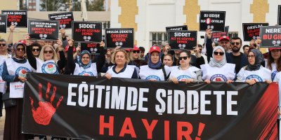 Adana'da eğitimciler Şanlıurfa'daki saldırıyı kınadı