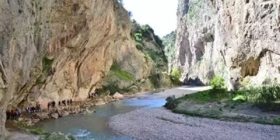 Adana’nın saklı cenneti Kapıkaya Kanyonu görenleri büyülüyor