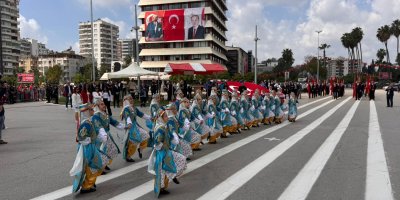 Adana'da 23 Nisan Ulusal Egemenlik ve Çocuk Bayramı coşkuyla kutlandı
