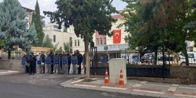 Halfeti Belediyesi'ne operasyon. Eski başkan dahil 47 gözaltına alındı