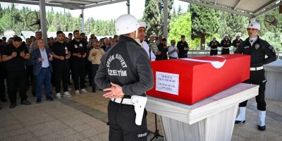 Adana’da görevli polis memuru kalp krizi sonucu hayatını kaybetti