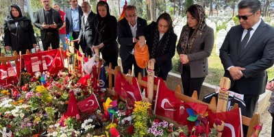 Şevkin’den Kahramanmaraş’ta kabir ziyareti ve başsağlığı mesajı