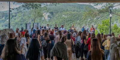 Çukurova’da gençler iletişim kampında buluştu