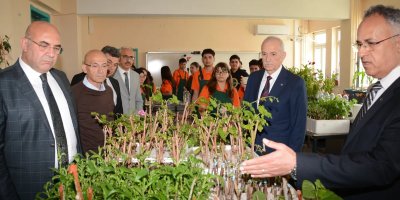 Adana’da tarım eğitimi ve sektör iş birliği masaya yatırıldı