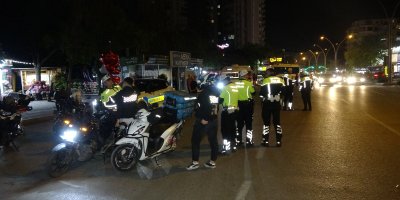 Kural tanımaz motosiklet sürücülerine 498 bin TL ceza