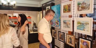 Kahve Müzesi’nde Morsanat karma sergisi açıldı