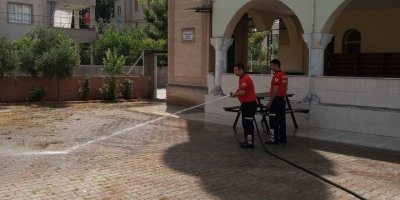 Ceyhan'da bayram temizliği