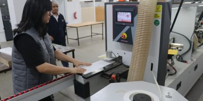 Kurttepe Lisesi’nde teknoloji destekli mobilya eğitimi