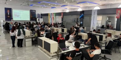 Genç yazılımcılar SEYTİM’de yapay zeka için buluştu