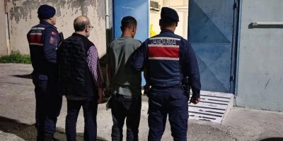 Kendilerini polis olarak tanıtan dolandırıcılara 10 milyon liralık altın kaptırdılar
