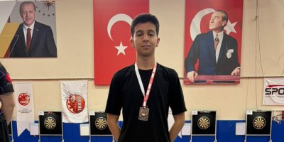 Adanalı sporcu dartta Türkiye’yi temsil edecek